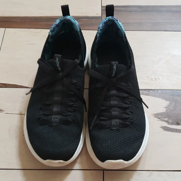 Skechers Ultra Flex Washable Slip Ons-Flourishing Views. Black - Picture 3 of 4